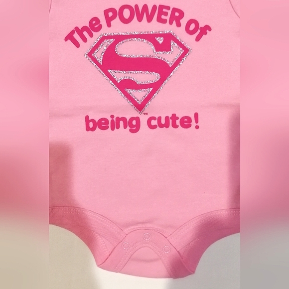 🔥SALE🔥 Supergirl DC Comics Baby Girl's Onesie Bodysuit NWT Sizes 0-3M, 3-6M - Picture 2 of 6